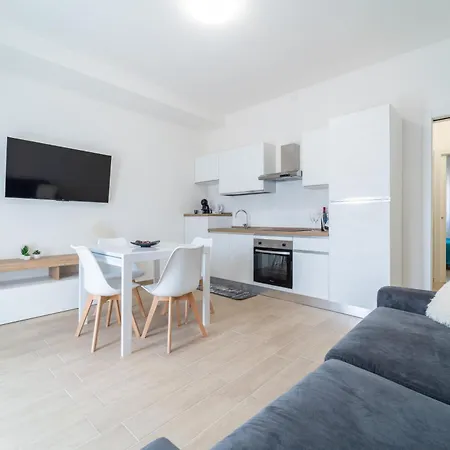 Korkiar Apartment *